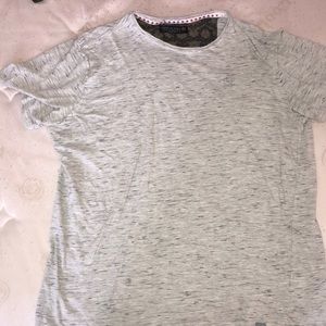 Patterned gray casual t shirt